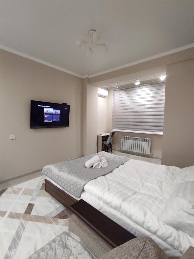 Уютная Квартира-Студия Жк Lotus Terrace Almaty Exterior foto