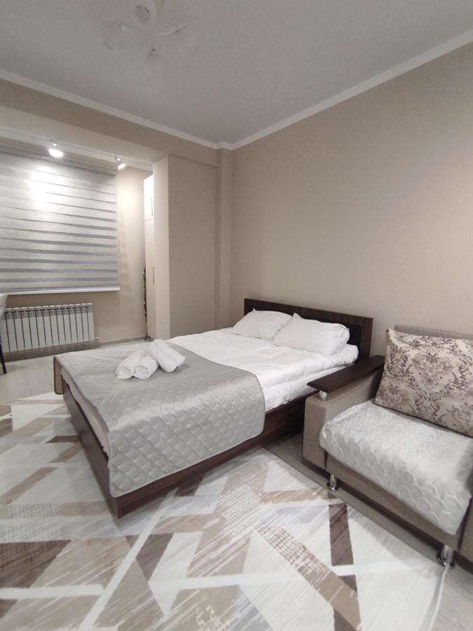 Уютная Квартира-Студия Жк Lotus Terrace Almaty Exterior foto