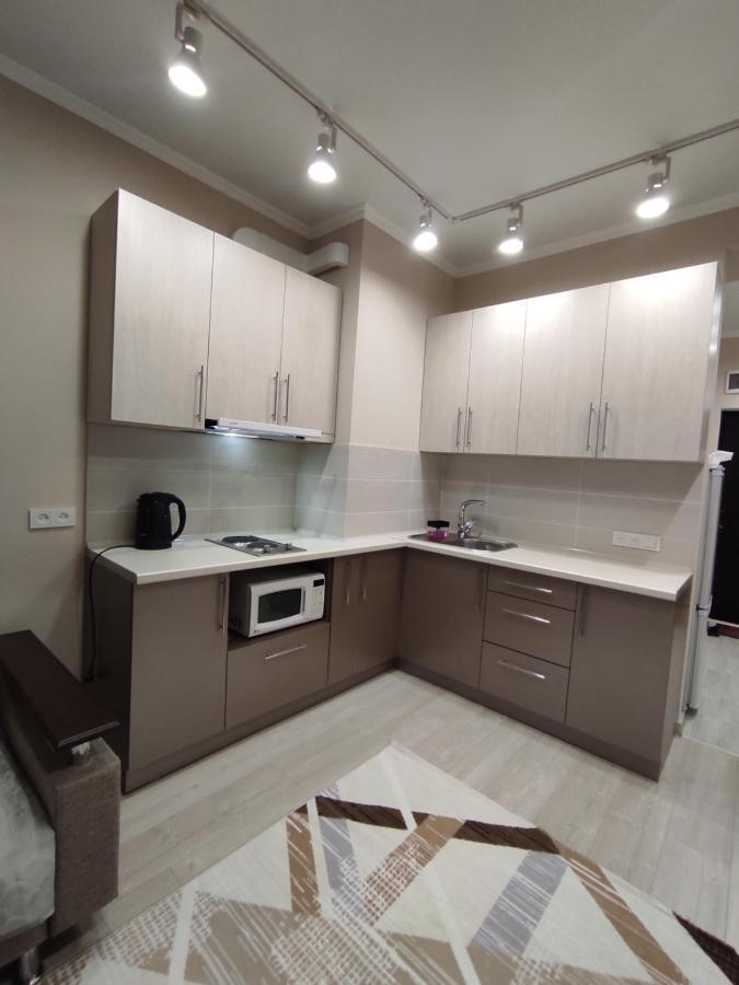 Уютная Квартира-Студия Жк Lotus Terrace Almaty Exterior foto