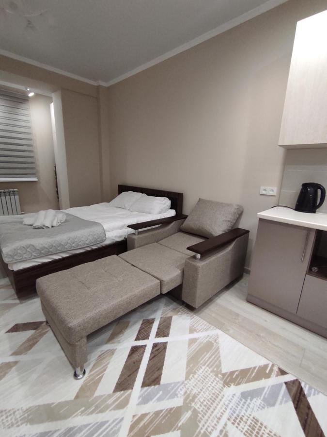 Уютная Квартира-Студия Жк Lotus Terrace Almaty Exterior foto
